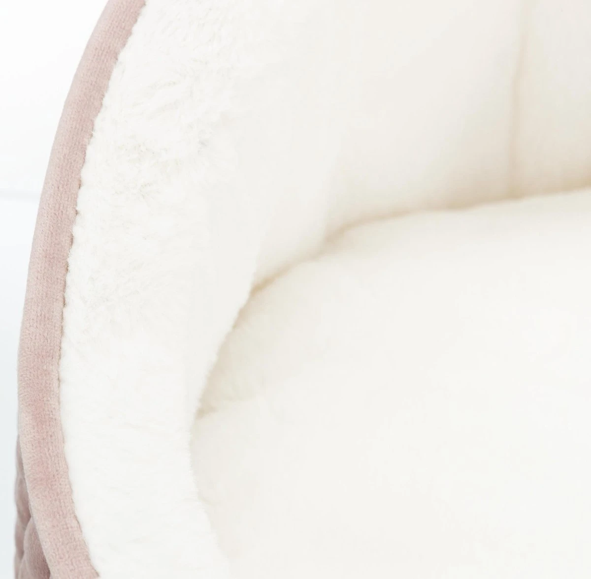 Trixie Kattenmand Livia 45 X 45 X 33 Cm Polyester Roze/crème 9 Trixie Kattenmand Livia 45 X 45 X 33 Cm Polyester Roze/crème - Afbeelding 7