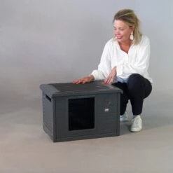 RHRQuality Kattenhuis Voor Binnen En Buiten Kattenhok Villa De Luxe Grijs 15 RHRQuality Kattenhuis Voor Binnen En Buiten Kattenhok Villa De Luxe Grijs -Kattenproducten 1200x1200 1010