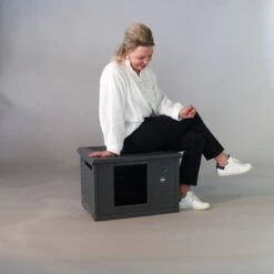 RHRQuality Kattenhuis Voor Binnen En Buiten Kattenhok Villa De Luxe Grijs 16 RHRQuality Kattenhuis Voor Binnen En Buiten Kattenhok Villa De Luxe Grijs -Kattenproducten 1200x1200 1011