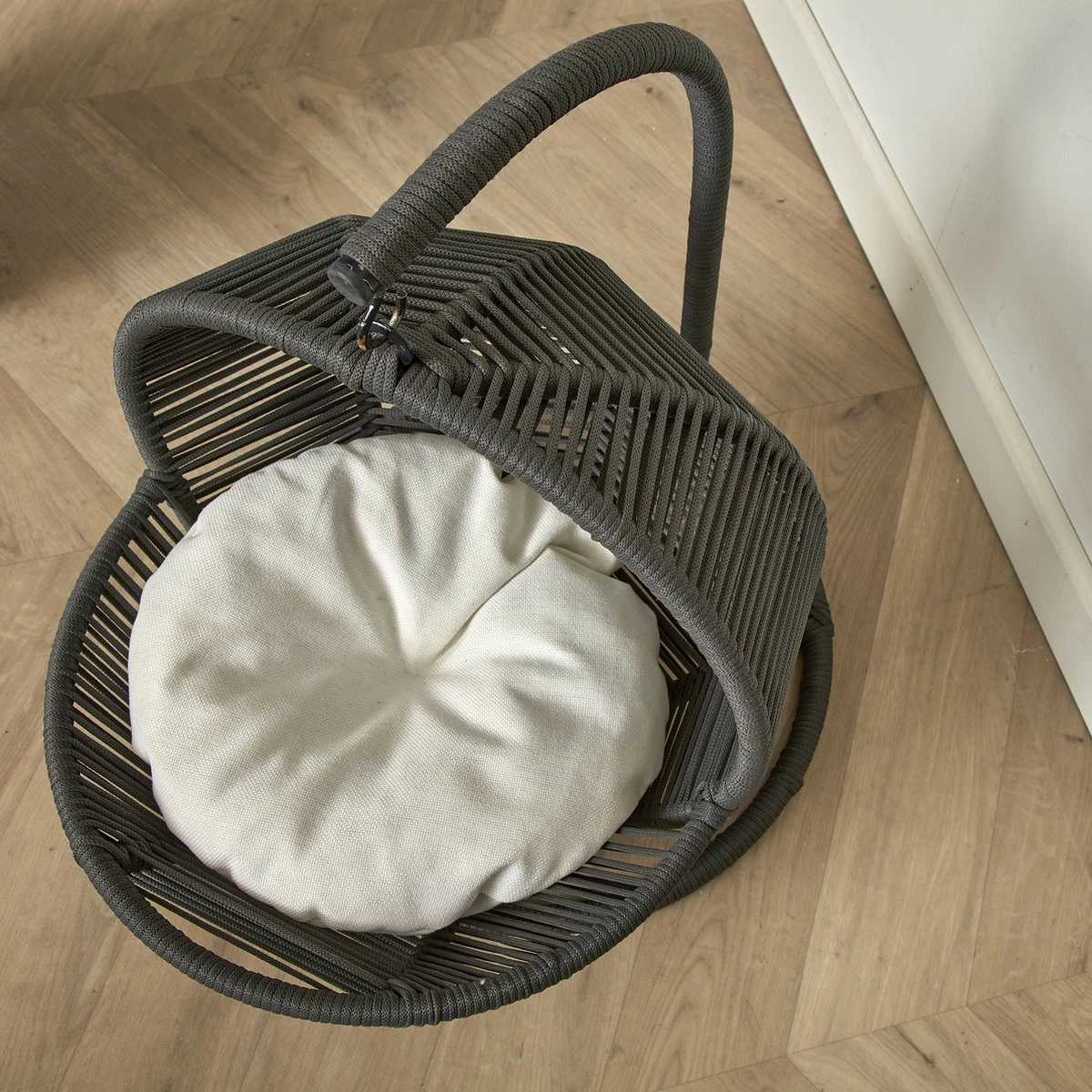 Veehaus - Odellia - Hangmat Voor Katten - Kattenmand - Kat Schommelnest - Katten Stoel - Kat Kasteel - Donker Grijs 4 Veehaus - Odellia - Hangmat Voor Katten - Kattenmand - Kat Schommelnest - Katten Stoel - Kat Kasteel - Donker Grijs - Afbeelding 2