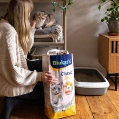 Biokat's Classic 3in1 - 18 L - Kattenbakvulling - Klontvormend - Zonder Geur 12 Biokat's Classic 3in1 - 18 L - Kattenbakvulling - Klontvormend - Zonder Geur -Kattenproducten 1200x1200 665