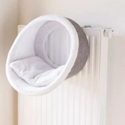 Trixie Radiator Hangmat Iglo - Wit/Grijs 34 X 38 X 38 Cm 18 Trixie Radiator Hangmat Iglo - Wit/Grijs 34 X 38 X 38 Cm -Kattenproducten 1200x1200 917