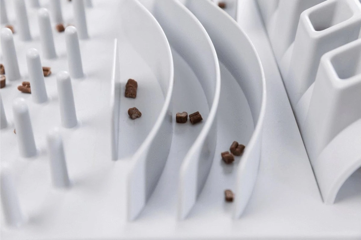 Trixie Cat Activity Fun Bord - 40X30 CM 5 Trixie Cat Activity Fun Bord - 40X30 CM - Afbeelding 3