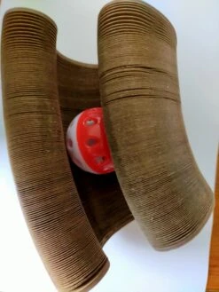 Kattenspeelgoed - Ronde, Opvouwbare En Vervormbare Krabmat Voor Katten Met Bal Met Belletjes Van Golfkartonpapier - Interactief Krabspeelgoed Voor Katten 14 Kattenspeelgoed - Ronde, Opvouwbare En Vervormbare Krabmat Voor Katten Met Bal Met Belletjes Van Golfkartonpapier - Interactief Krabspeelgoed Voor Katten -Kattenproducten 900x1200 11